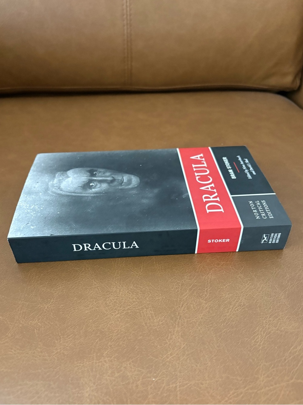 Dracula Paperback Book - Picture 3 of 4